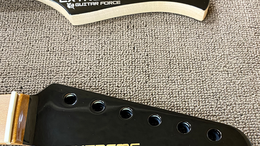 EXTREME GUITAR FORCE塗装